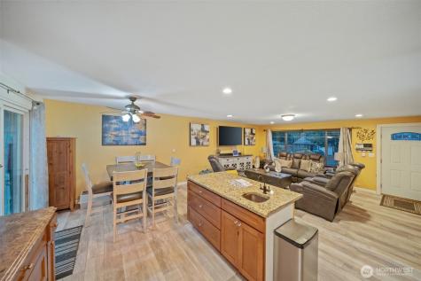 20827 59th Place W Lynnwood WA 98036