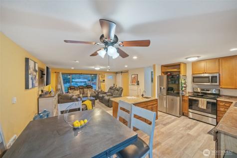 20827 59th Place W Lynnwood WA 98036