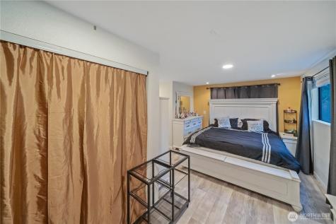 20827 59th Place W Lynnwood WA 98036