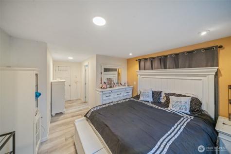 20827 59th Place W Lynnwood WA 98036