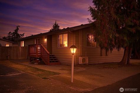 700 NW Crosby Avenue Oak Harbor WA 98277