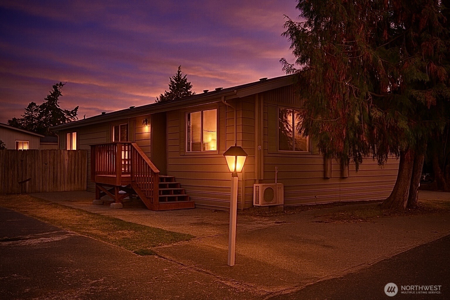 700 NW Crosby Avenue Oak Harbor WA 98277