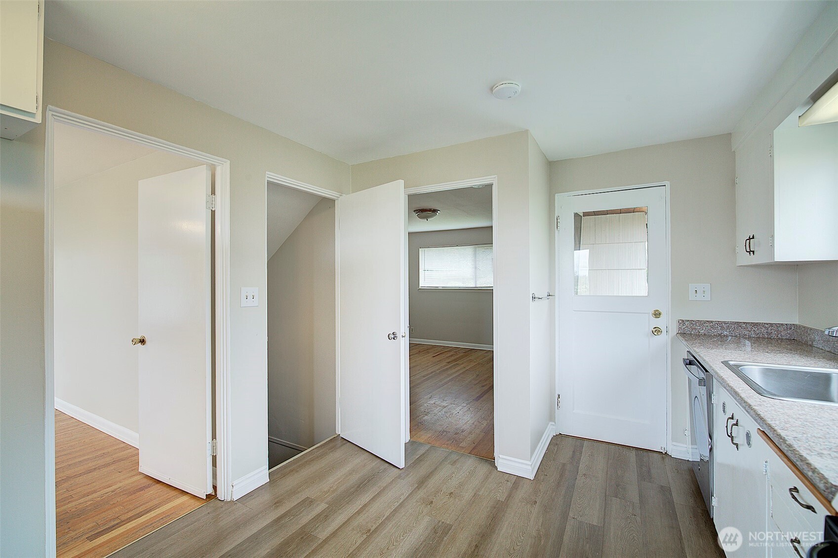 4045 29th Avenue W Seattle WA 98199