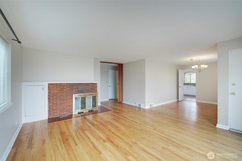 4045 29th Avenue W Seattle WA 98199