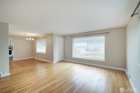 4045 29th Avenue W Seattle WA 98199