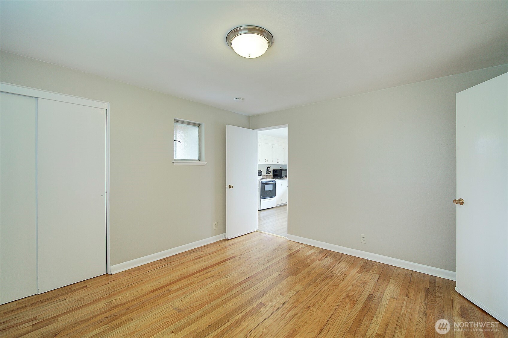 4045 29th Avenue W Seattle WA 98199