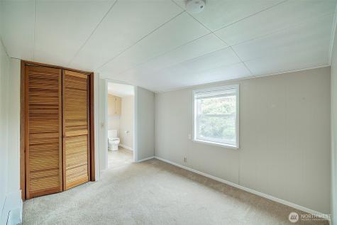 4045 29th Avenue W Seattle WA 98199
