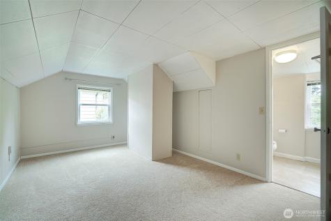 4045 29th Avenue W Seattle WA 98199