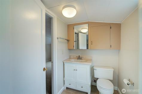 4045 29th Avenue W Seattle WA 98199