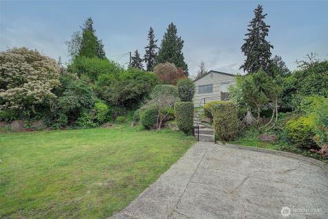4045 29th Avenue W Seattle WA 98199