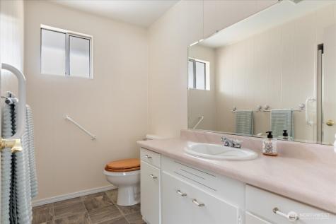 27540 Sr 20 Oak Harbor WA 98277