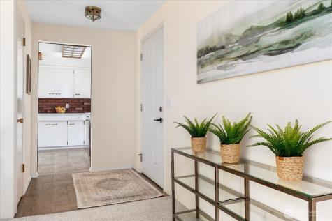 27540 Sr 20 Oak Harbor WA 98277