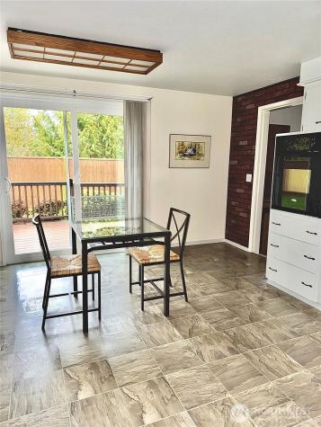 27540 Sr 20 Oak Harbor WA 98277