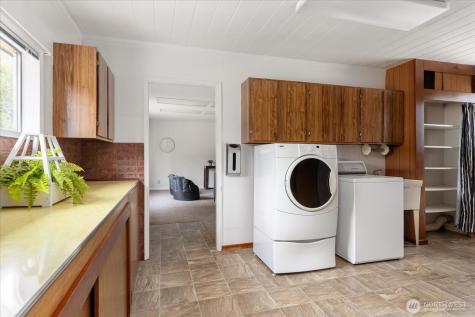 27540 Sr 20 Oak Harbor WA 98277