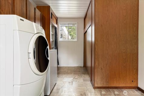 27540 Sr 20 Oak Harbor WA 98277