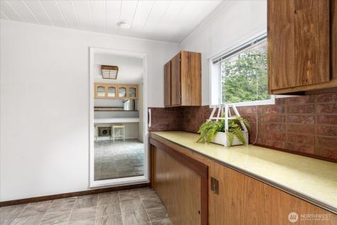 27540 Sr 20 Oak Harbor WA 98277