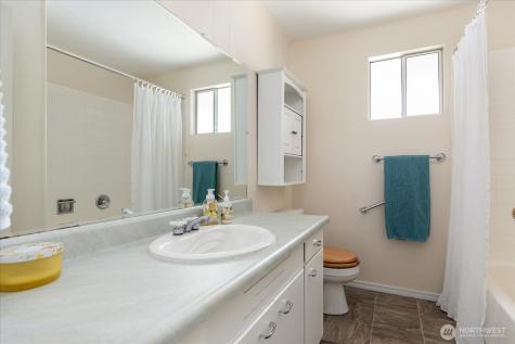 27540 Sr 20 Oak Harbor WA 98277