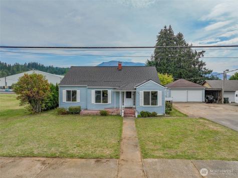 325 3rd Street Morton WA 98356