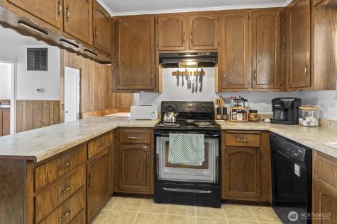 325 3rd Street Morton WA 98356