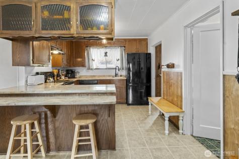 325 3rd Street Morton WA 98356