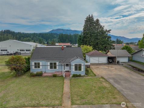 325 3rd Street Morton WA 98356