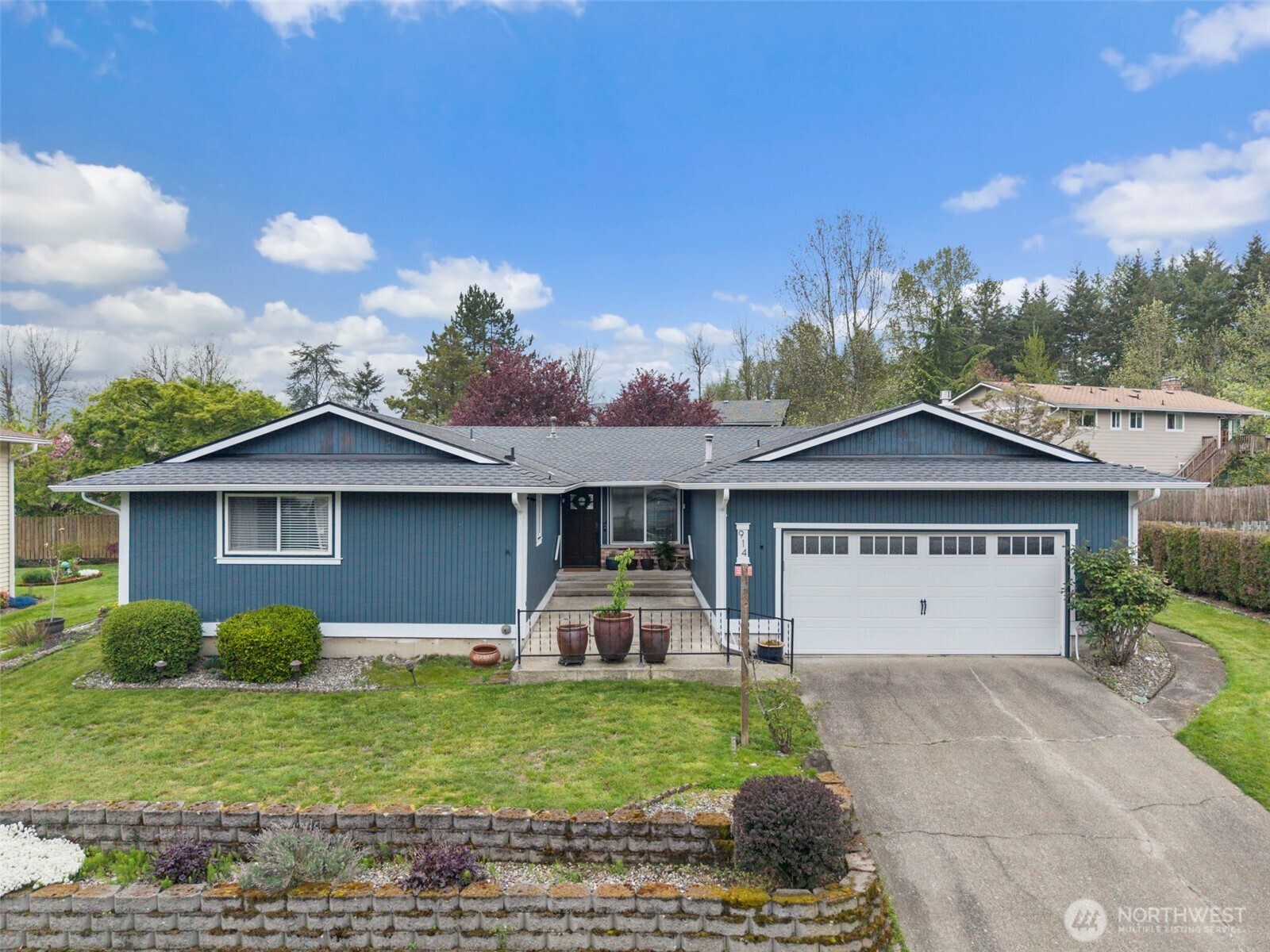 914 S 30th Place Renton WA 98055