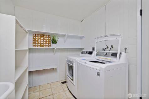 914 S 30th Place Renton WA 98055