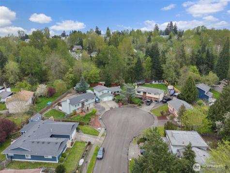 914 S 30th Place Renton WA 98055