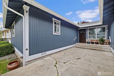 914 S 30th Place Renton WA 98055