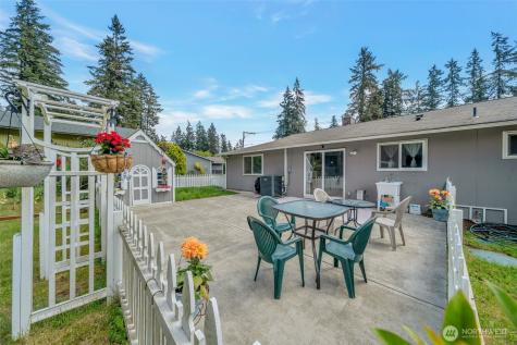 15404 SE 304th Place Kent WA 98042