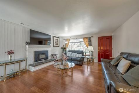 15404 SE 304th Place Kent WA 98042