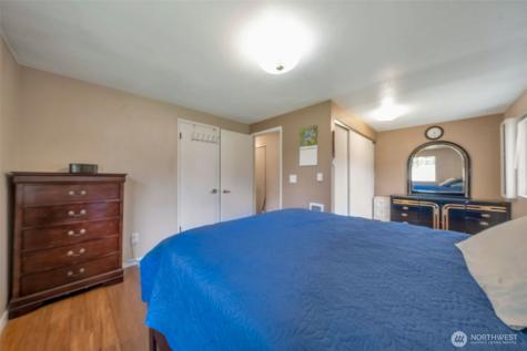 15404 SE 304th Place Kent WA 98042