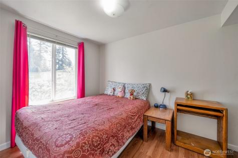 15404 SE 304th Place Kent WA 98042