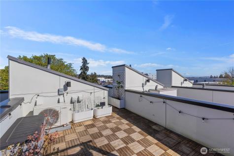 9624 Linden Avenue N Seattle WA 98103