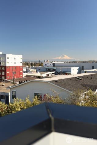 9624 Linden Avenue N Seattle WA 98103