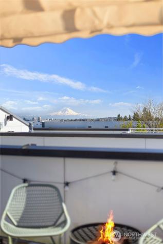 9624 Linden Avenue N Seattle WA 98103