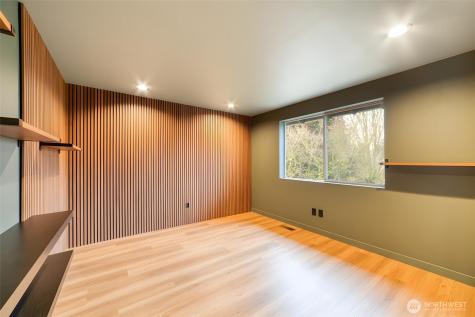 10012 SE 247th Place Kent WA 98030