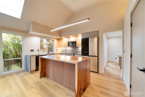 10012 SE 247th Place Kent WA 98030