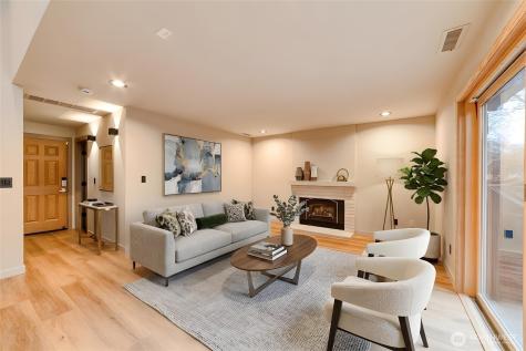 10012 SE 247th Place Kent WA 98030