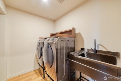 10012 SE 247th Place Kent WA 98030