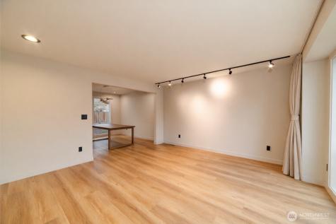 10012 SE 247th Place Kent WA 98030