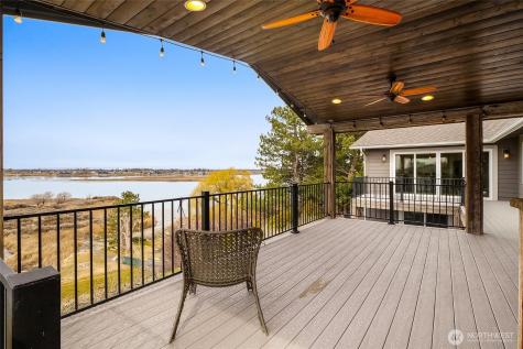 6 Pelican Place SE Moses Lake WA 98837