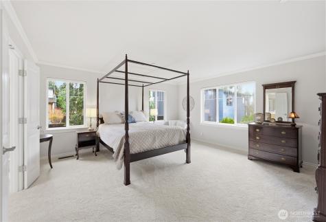 11922 82nd Place NE Kirkland WA 98034
