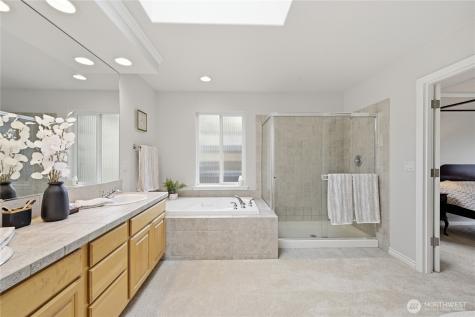 11922 82nd Place NE Kirkland WA 98034