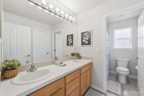 11922 82nd Place NE Kirkland WA 98034