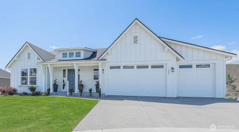 1580 S Kelvin Court East Wenatchee WA 98802