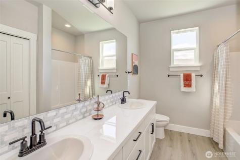 1580 S Kelvin Court East Wenatchee WA 98802