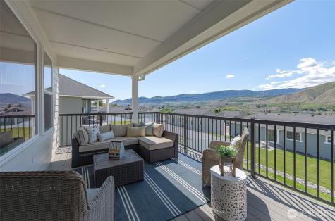 1580 S Kelvin Court East Wenatchee WA 98802
