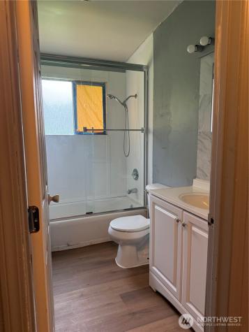 9804 S 252nd Street Kent WA 98030