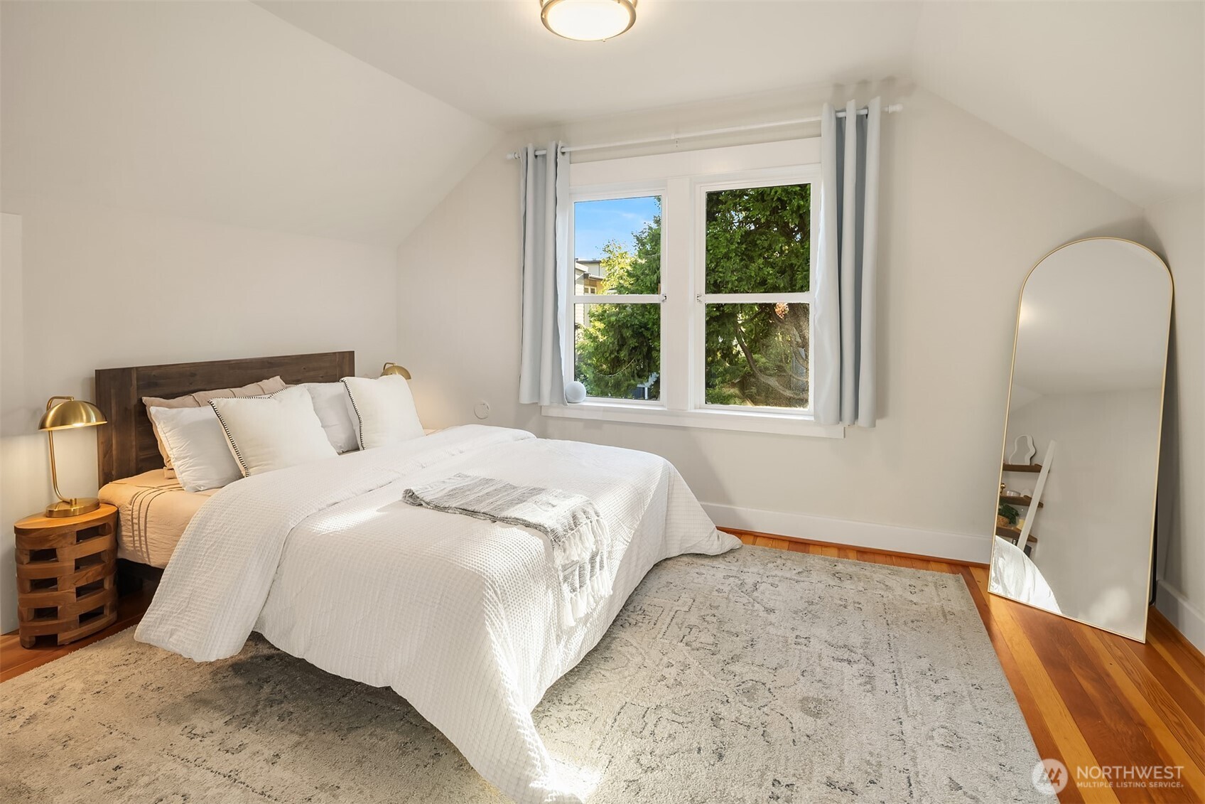 7025 23rd Avenue NW Seattle WA 98117